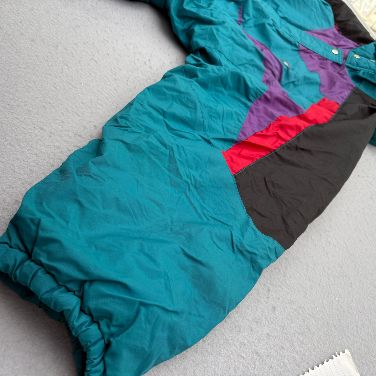 Polar Patrol 1980’s Hooded Men’s Size XL Green Red Black Nylon Baggy Ski Suit Jumpsuit